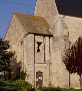 Beaulieu sur loire-Eglise St Etienne-corps de garde - JPG - 101.3 ko